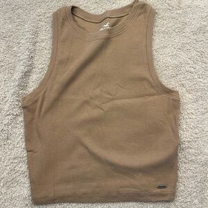 Hollister tank